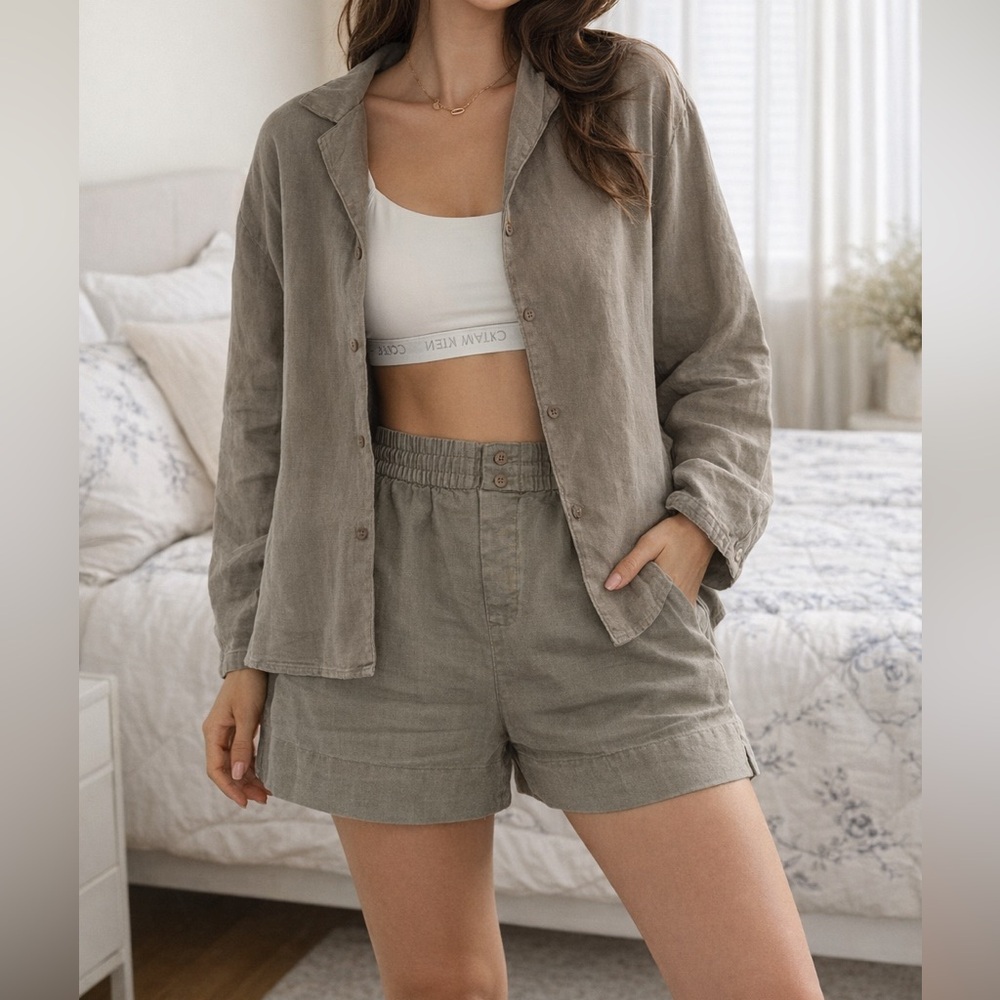 ZARA 100% linen shorts from the ZARA Woman Collection. (9)